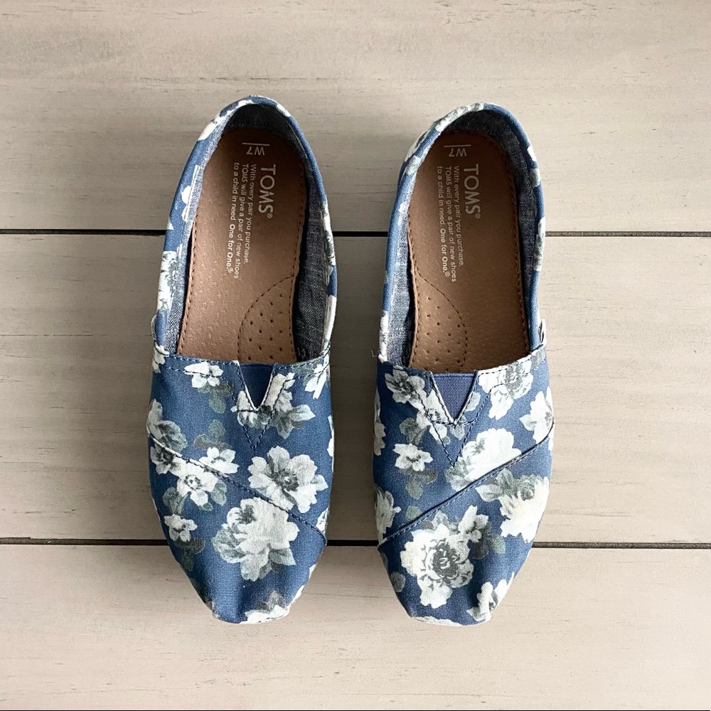 Navy Floral Toms